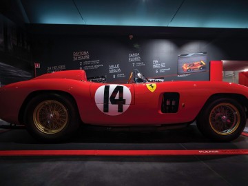 Ferrari 290 MM sprzedane za 22 mln dolarów